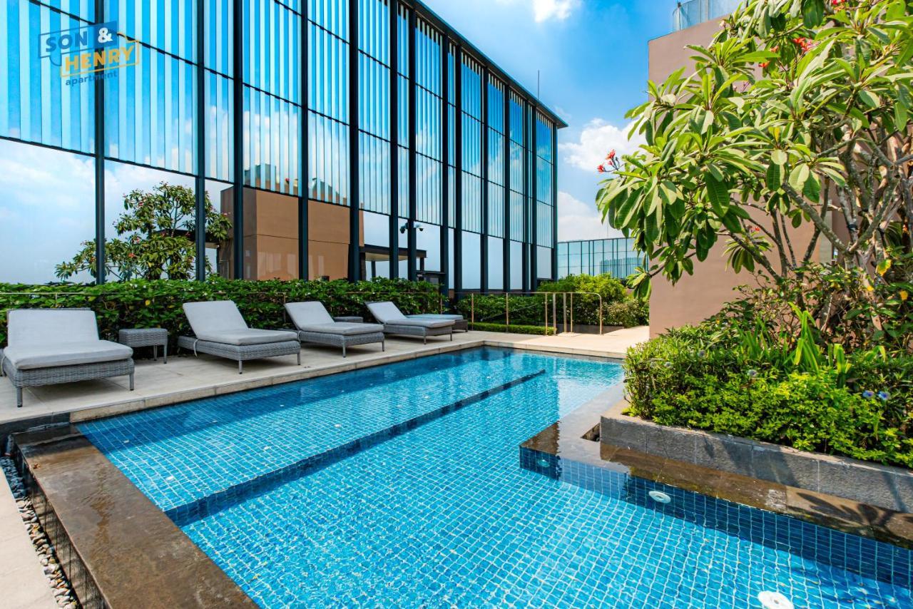 Апартаменти Son&Henry The Marq Luxury Хошимін Екстер'єр фото