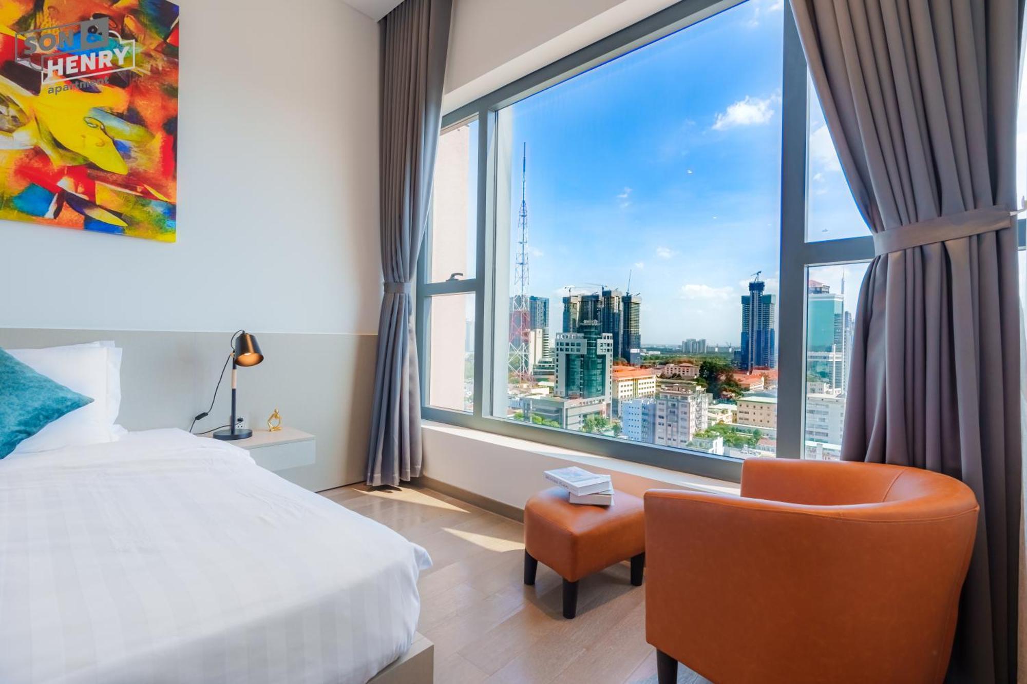 Апартаменти Son&Henry The Marq Luxury Хошимін Екстер'єр фото